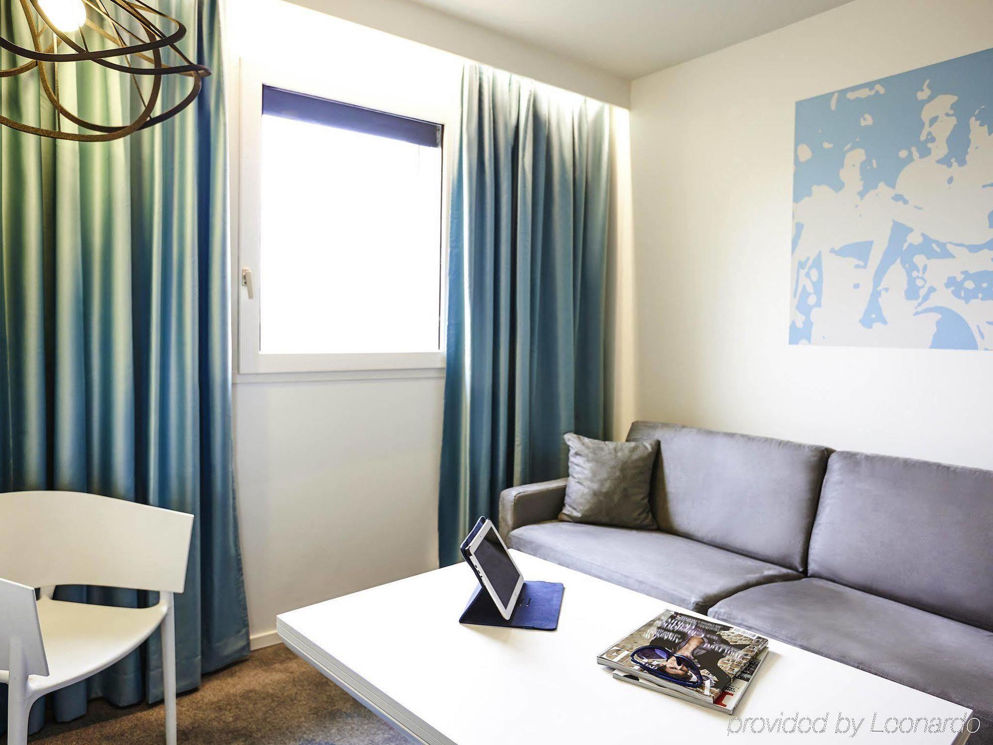 Ibis Styles Toulouse Nord Sesquieres Hotel Exterior foto