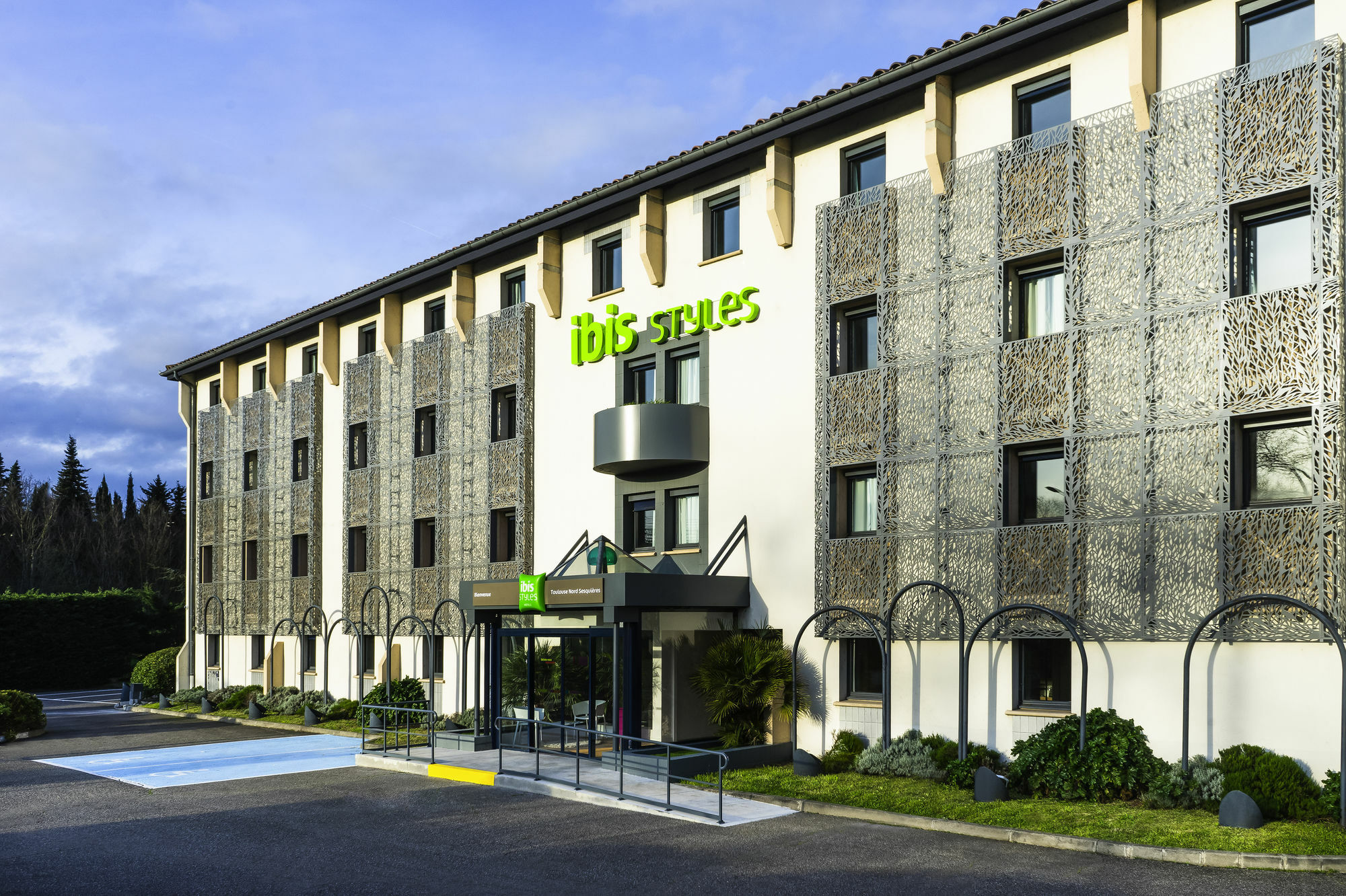 Ibis Styles Toulouse Nord Sesquieres Hotel Exterior foto